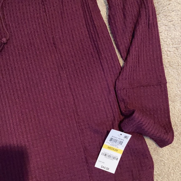 New with tags women’s top size medium - Picture 3 of 3